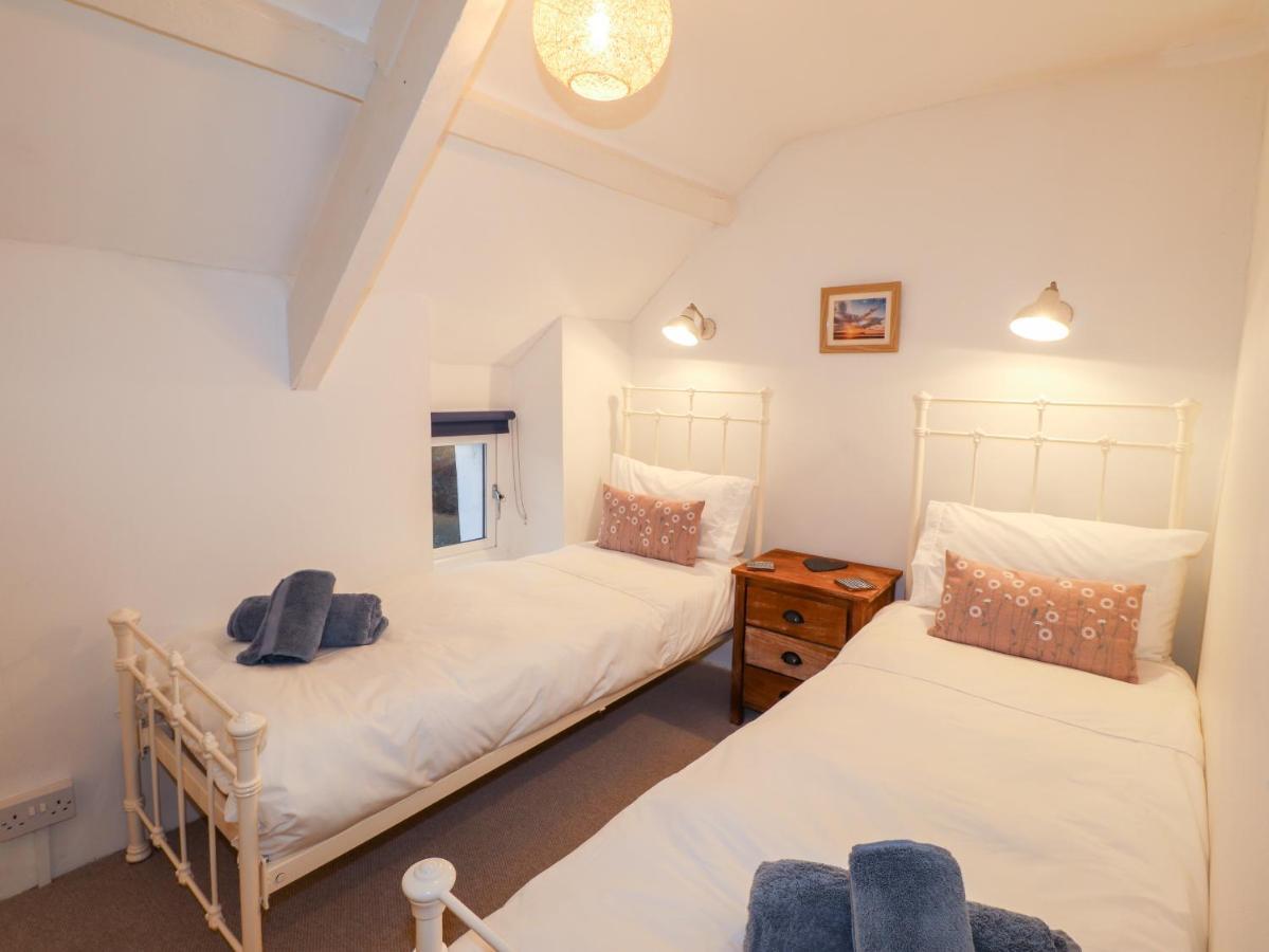 Little Barn Cottage Newport  Dış mekan fotoğraf